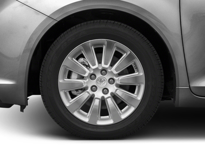 2017 Toyota Sienna XLE 8 Passenger
