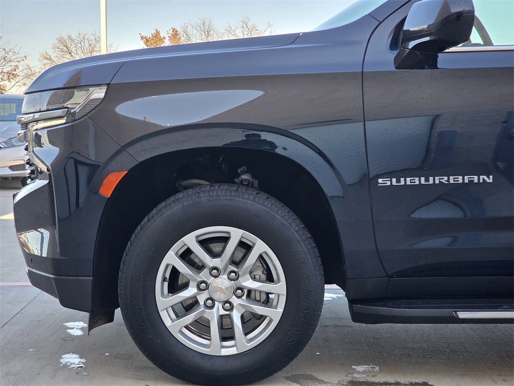 2024 Chevrolet Suburban LT
