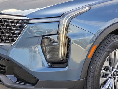 2025 Cadillac XT4 Premium Luxury