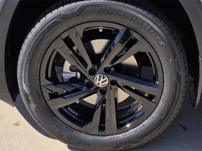 2026 Volkswagen Atlas Cross Sport 2.0T SEL R-Line Black