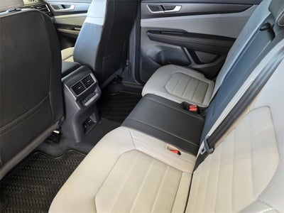 2026 Volkswagen Atlas Cross Sport 2.0T SEL R-Line Black