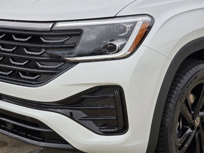 2026 Volkswagen Atlas Cross Sport 2.0T SEL R-Line Black