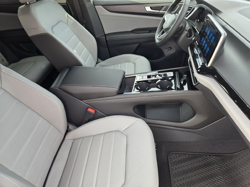2026 Volkswagen Atlas Cross Sport 2.0T SEL R-Line Black