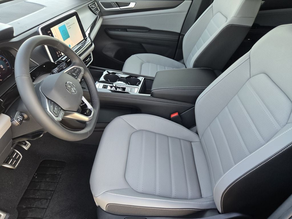 2026 Volkswagen Atlas Cross Sport 2.0T SEL R-Line Black