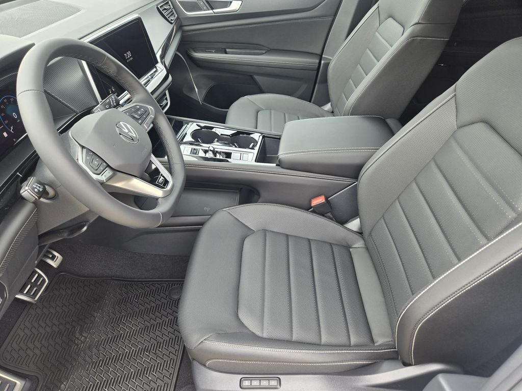 2026 Volkswagen Atlas Cross Sport 2.0T SEL R-Line Black