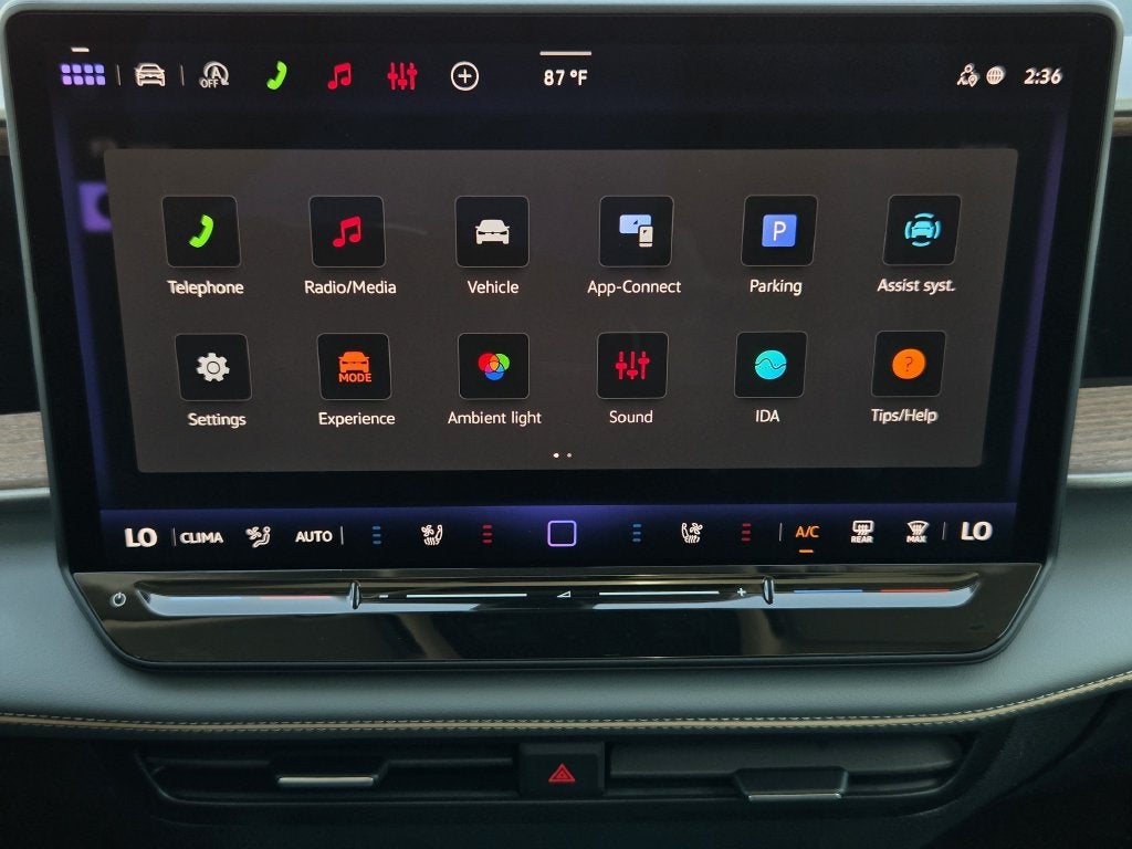 2027 Volkswagen Atlas SE