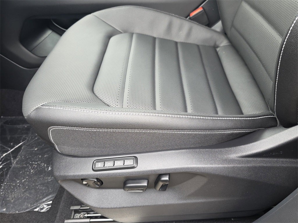 2025 Volkswagen Atlas Cross Sport 2.0T SEL