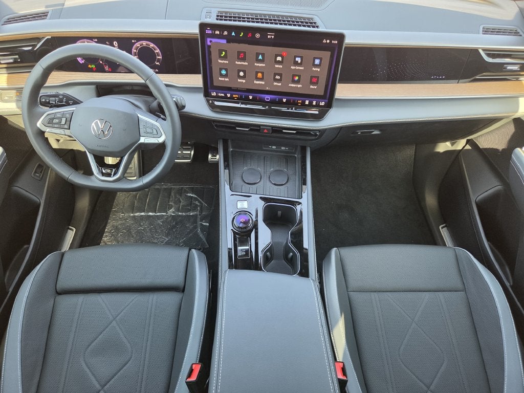 2027 Volkswagen Atlas SEL R-Line