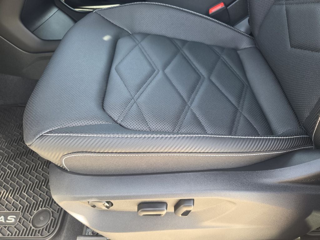2026 Volkswagen Atlas Cross Sport 2.0T SE