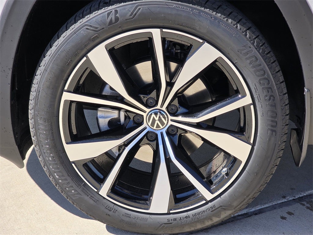 2026 Volkswagen Atlas Cross Sport 2.0T SEL Premium R-Line