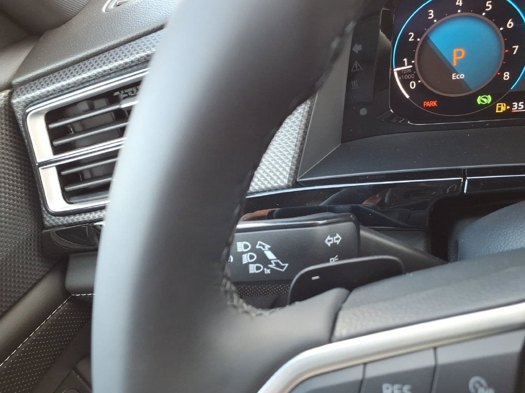 2026 Volkswagen Atlas Cross Sport SEL Premium R-Line