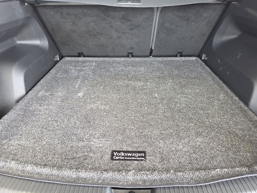 2023 Volkswagen Atlas Cross Sport 3.6L V6 SEL Premium R-Line