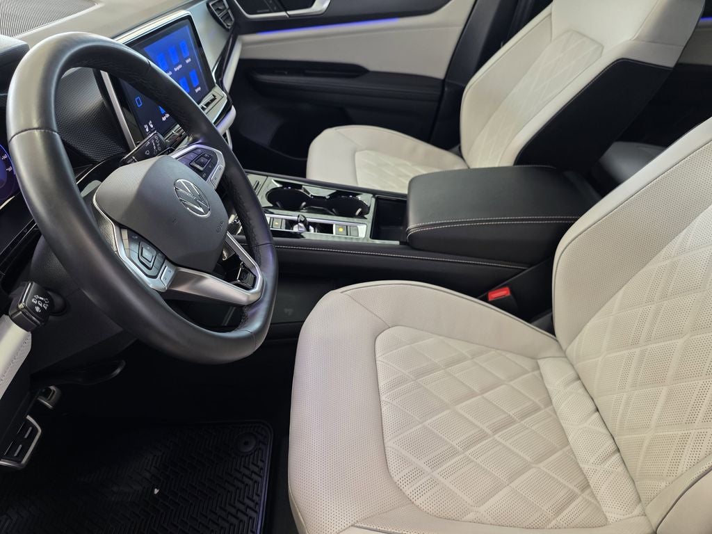 2025 Volkswagen Atlas Cross Sport 2.0T SEL Premium R-Line