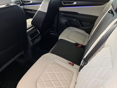 2025 Volkswagen Atlas Cross Sport 2.0T SEL Premium R-Line
