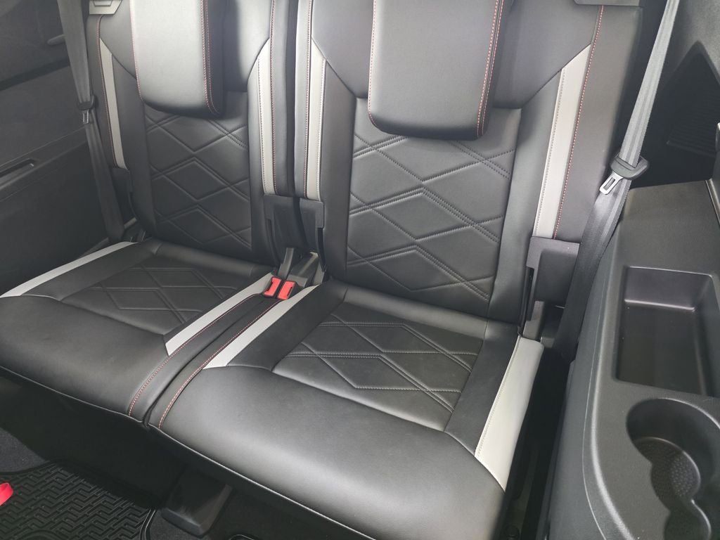 2024 Volkswagen Atlas 2.0T Peak Edition SEL