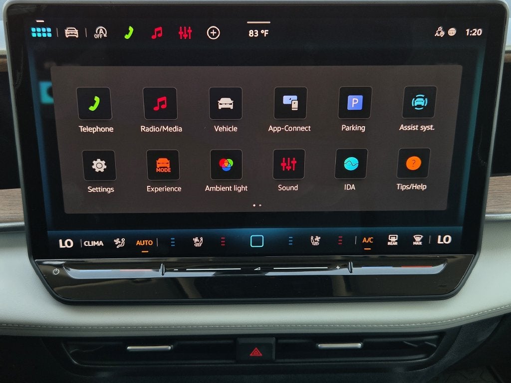 2027 Volkswagen Atlas SE w/Technology