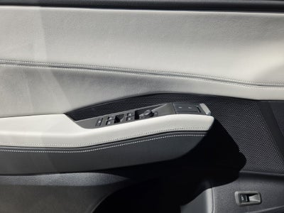 2027 Volkswagen Atlas SE w/Technology