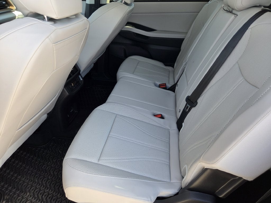 2027 Volkswagen Atlas SE w/Technology