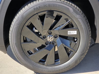 2026 Volkswagen Atlas Cross Sport 2.0T SE W/TECHNOLOGY