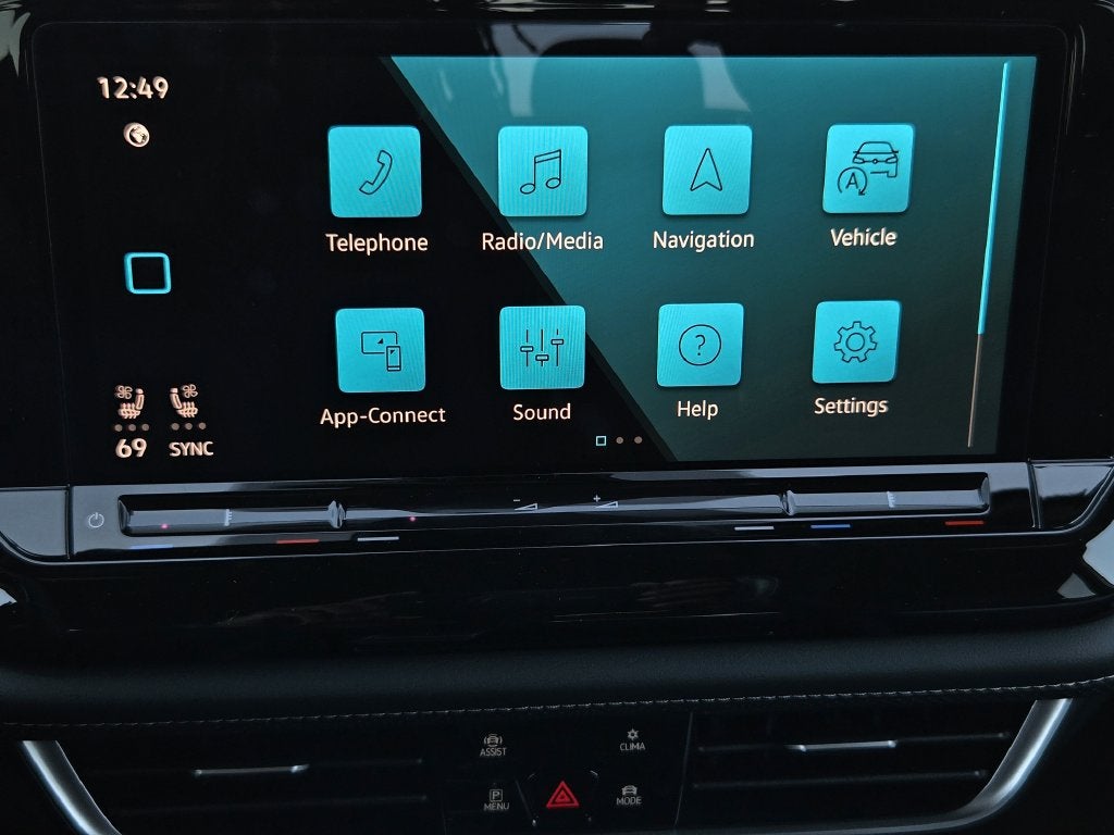 2026 Volkswagen Atlas Cross Sport SE w/Technology