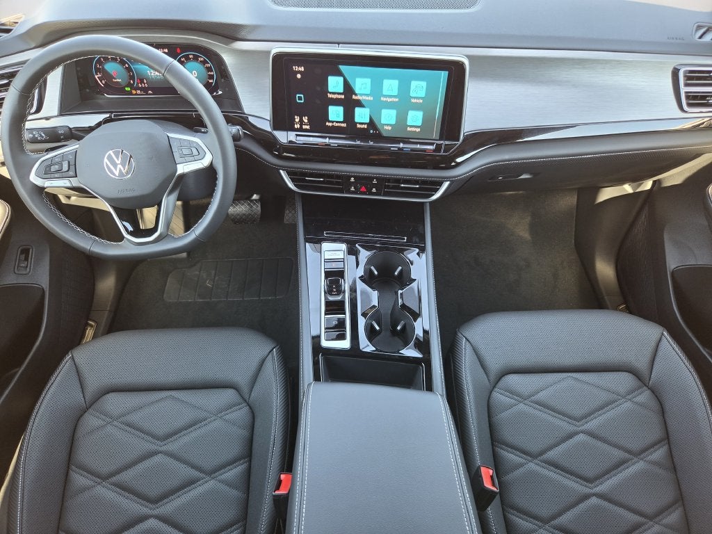 2026 Volkswagen Atlas Cross Sport SE w/Technology