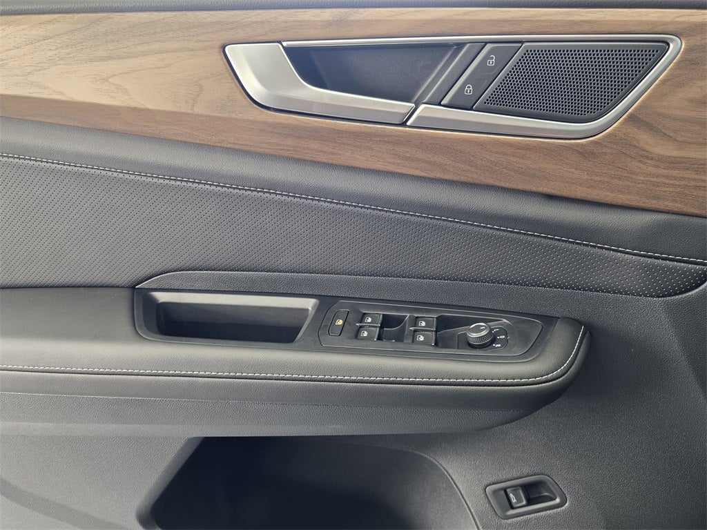 2026 Volkswagen Atlas 2.0T SE w/ Technology