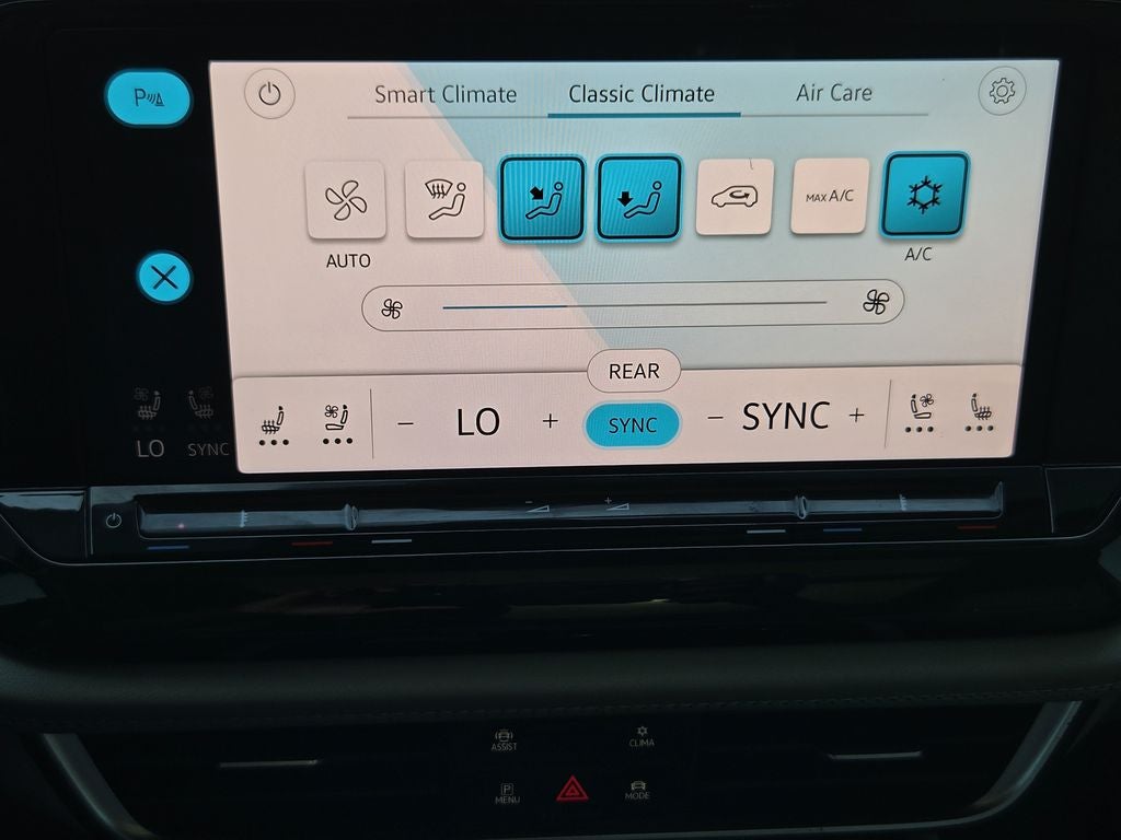 2024 Volkswagen Atlas 2.0T SE w/Technology