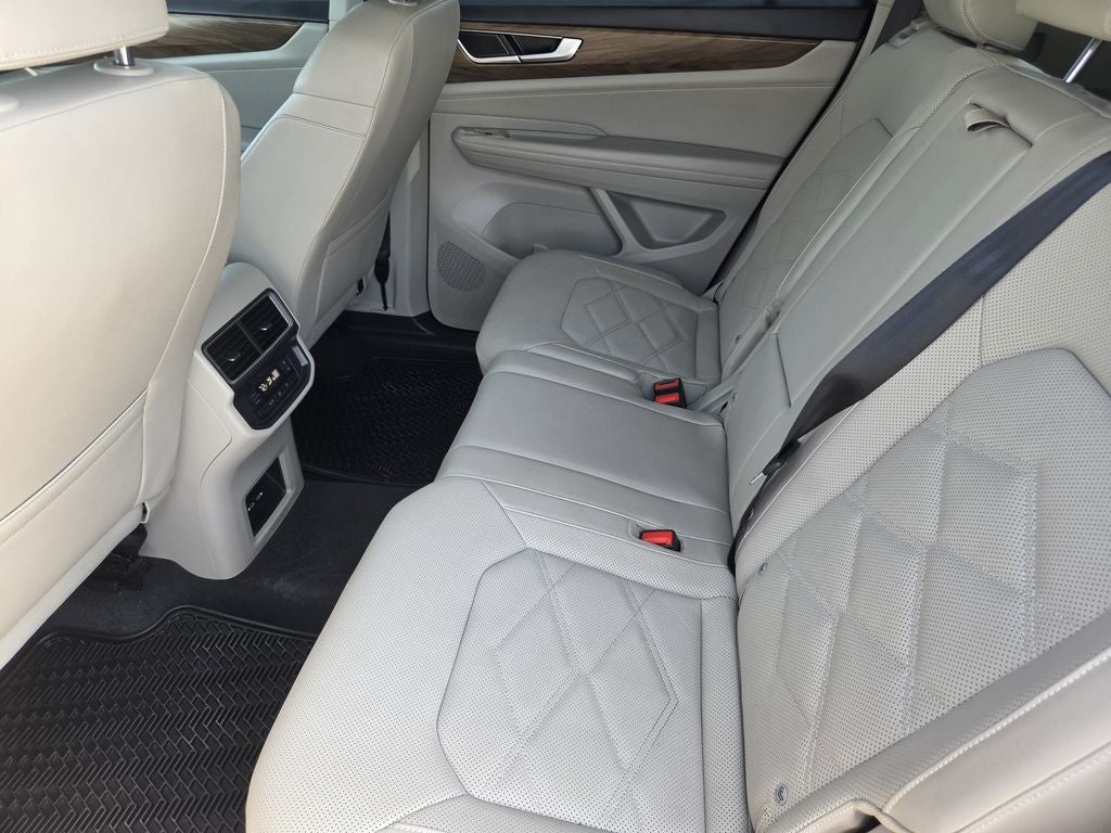 2025 Volkswagen Atlas 2.0T SE