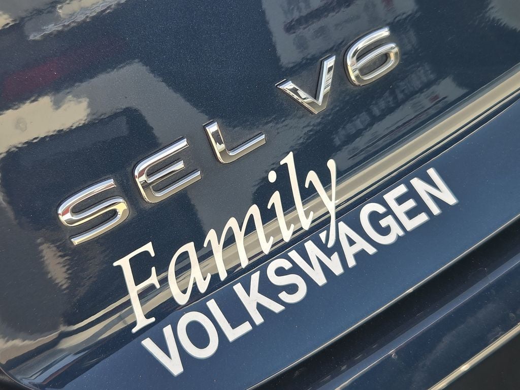 2023 Volkswagen Atlas Cross Sport 3.6L V6 SEL R-Line