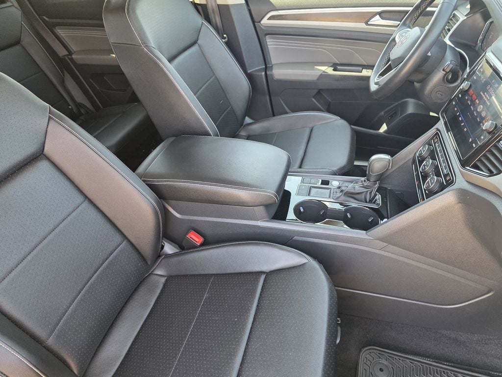 2023 Volkswagen Atlas 2.0T SE w/Technology