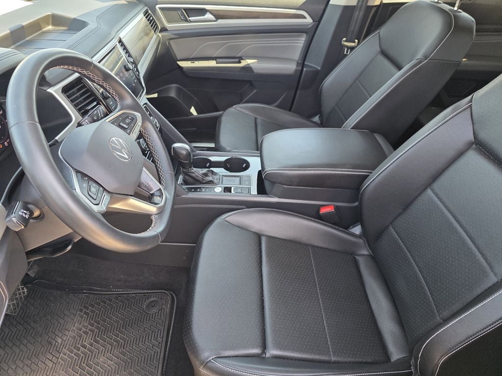2023 Volkswagen Atlas 2.0T SE w/Technology