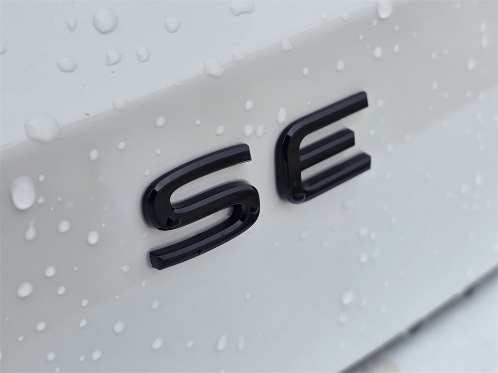 2026 Volkswagen Taos 1.5T SE Black