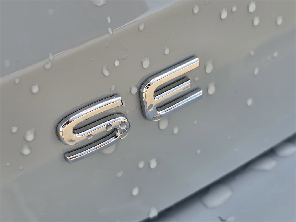 2025 Volkswagen Taos 1.5T SE Black