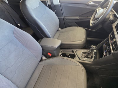 2026 Volkswagen Taos 1.5T SE Black