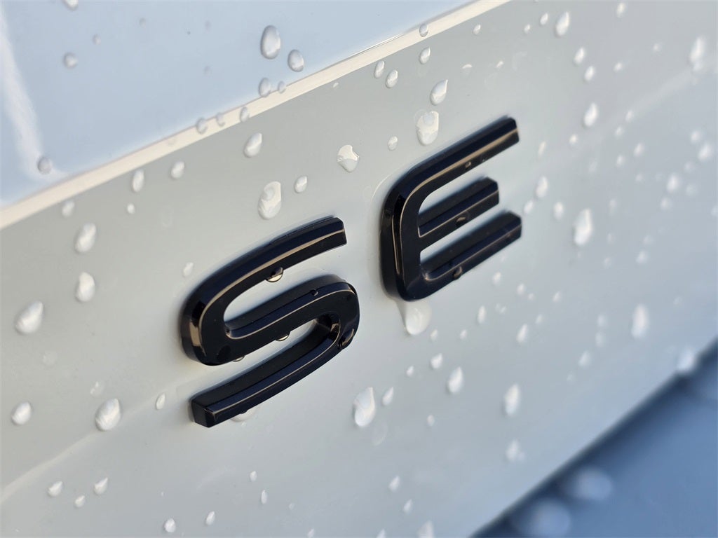 2026 Volkswagen Taos 1.5T SE Black