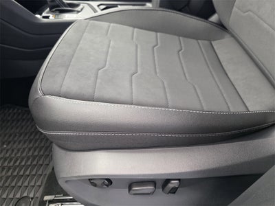 2025 Volkswagen Taos 1.5T SE Black