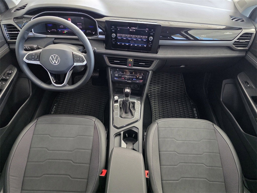 2025 Volkswagen Taos 1.5T SE Black