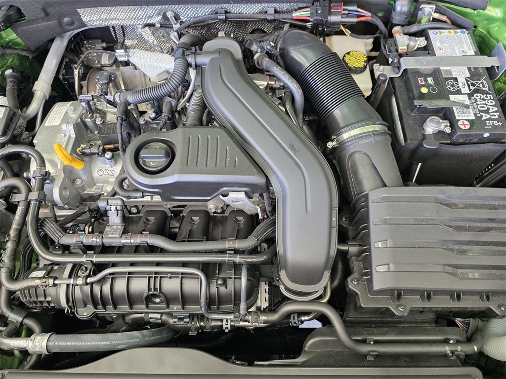 2025 Volkswagen Taos 1.5T SE Black