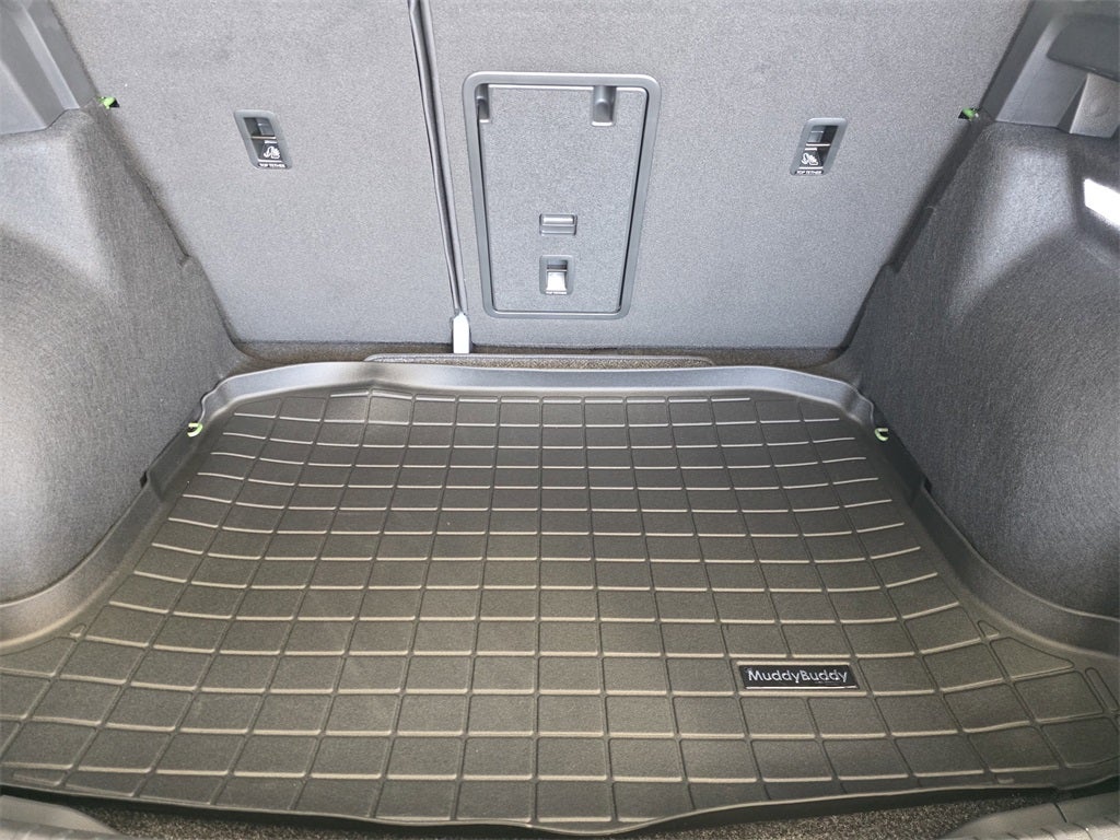 2025 Volkswagen Taos 1.5T SE Black