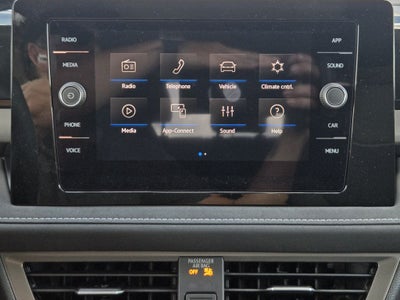 2026 Volkswagen Taos 1.5T SE Black