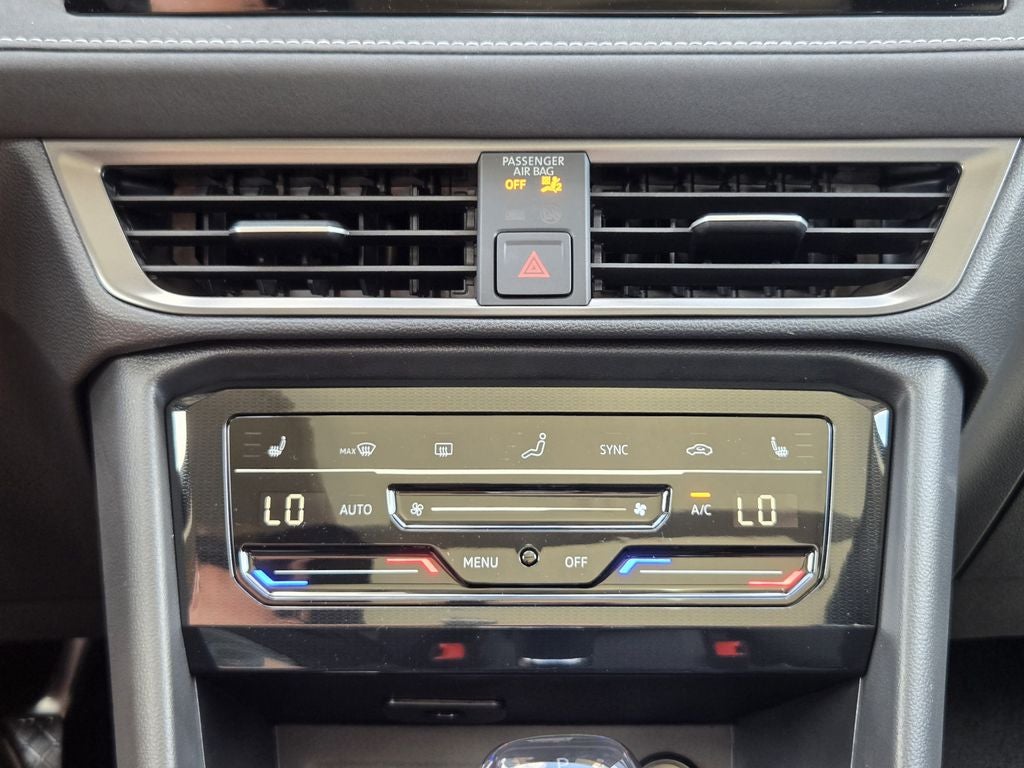 2026 Volkswagen Taos 1.5T SE Black