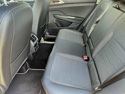 2026 Volkswagen Taos 1.5T SE Black