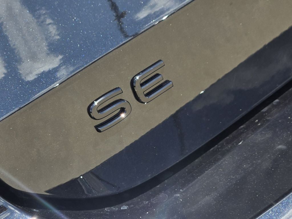 2026 Volkswagen Taos 1.5T SE Black
