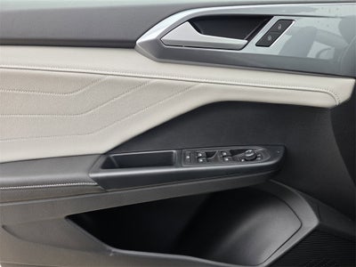 2026 Volkswagen Taos 1.5T SEL