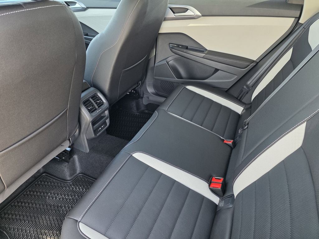 2026 Volkswagen Taos 1.5T SEL