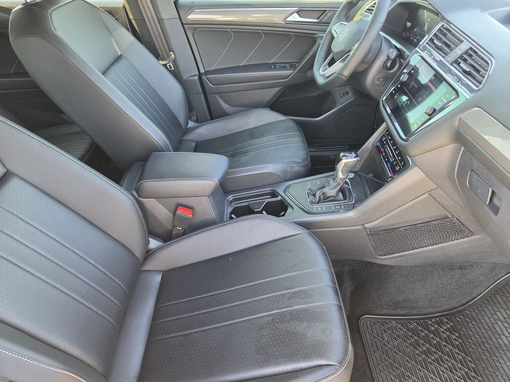 2024 Volkswagen Tiguan 2.0T SE R-Line Black