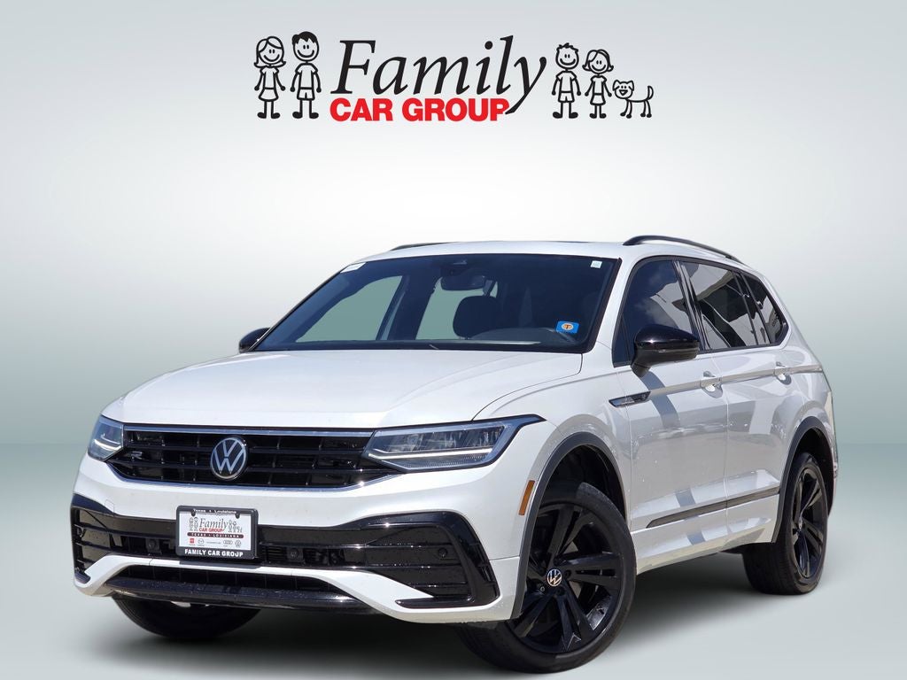 2023 Volkswagen Tiguan 2.0T SE R-Line Black's photo