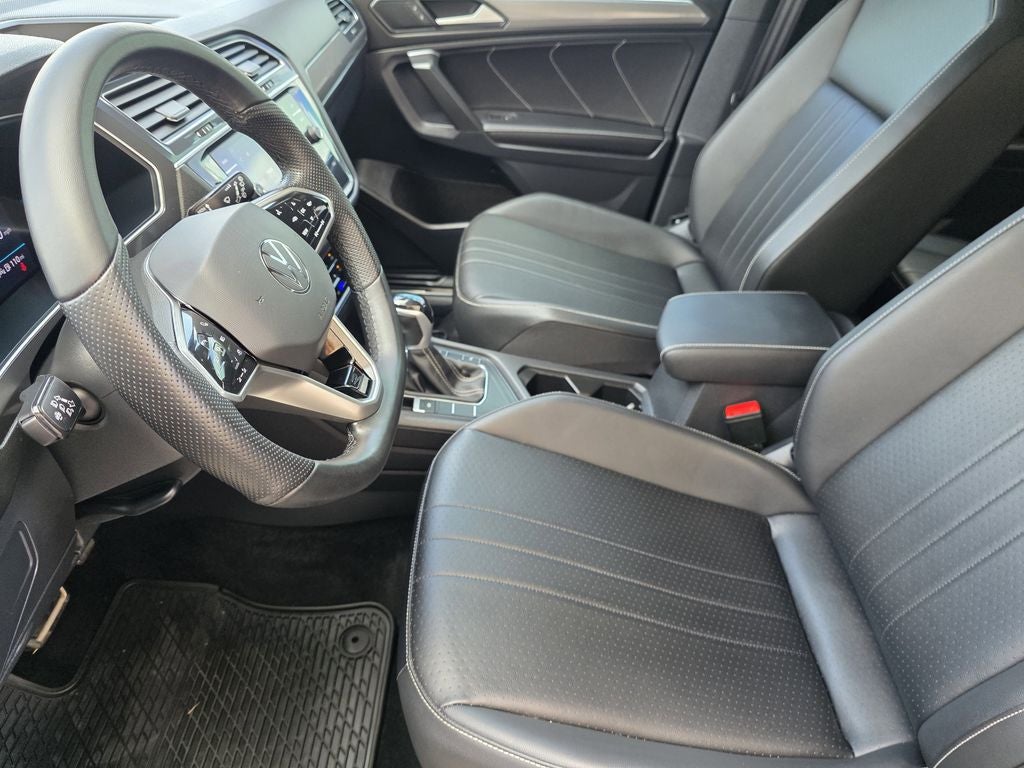 2024 Volkswagen Tiguan 2.0T SE R-Line Black