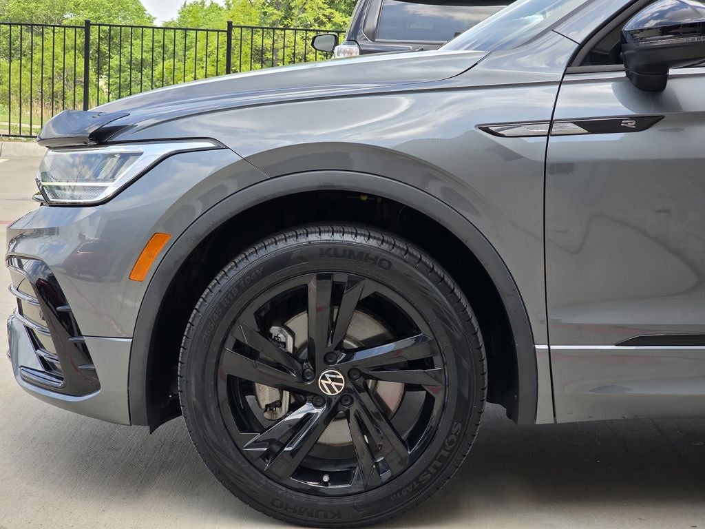 2024 Volkswagen Tiguan 2.0T SE R-Line Black
