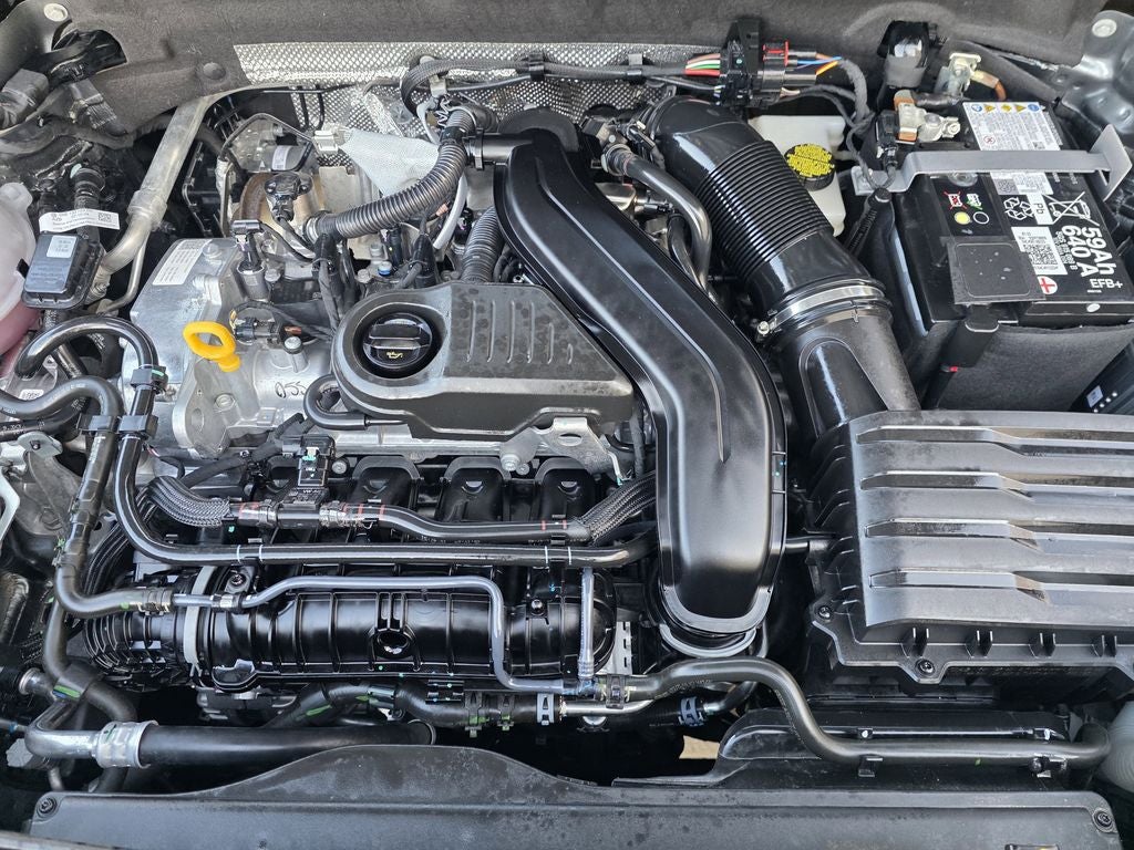 2025 Volkswagen Taos 1.5T SE